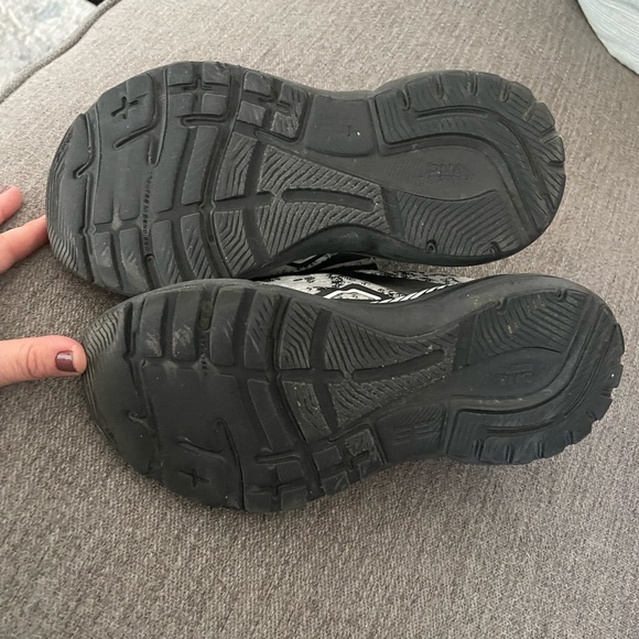 Brooks Adrenaline GTS Sneakers - Black and White - Picture 5 of 7